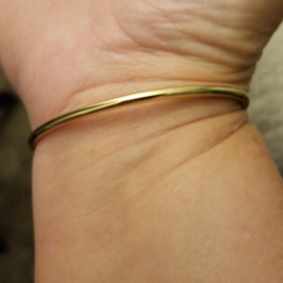 New Coach Gold Open Circle Pave Hook Bangle Bracelet - Picture 8 of 9